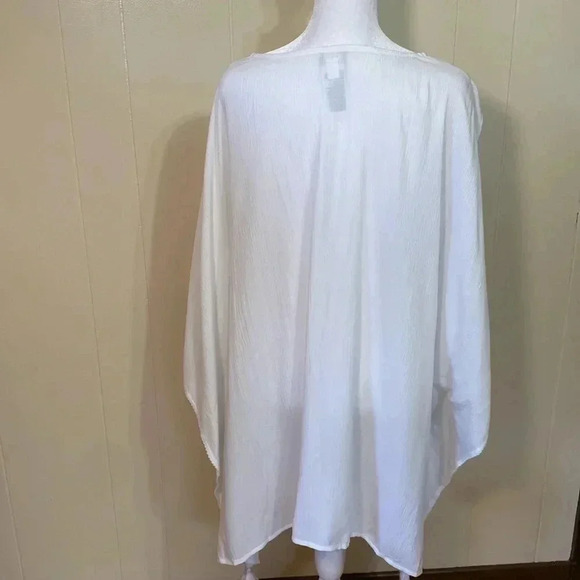 Chico’s Embroidered White Poncho Shirt Top Size L/XL.  Tassels, Soft & Flowy. - Picture 5 of 13